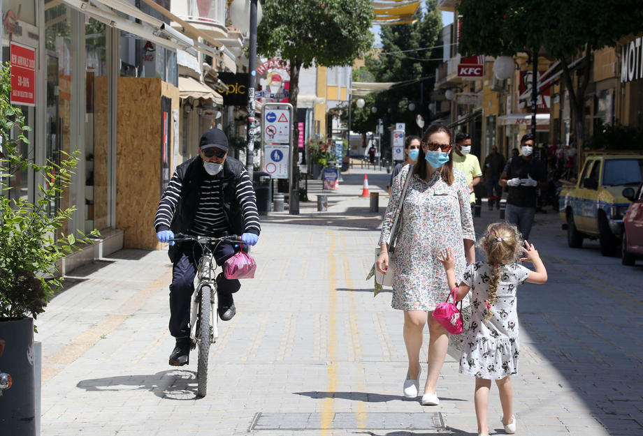 Кипар ги олеснува мерки, дозволен пристап во затворените простори и за невакцинираните