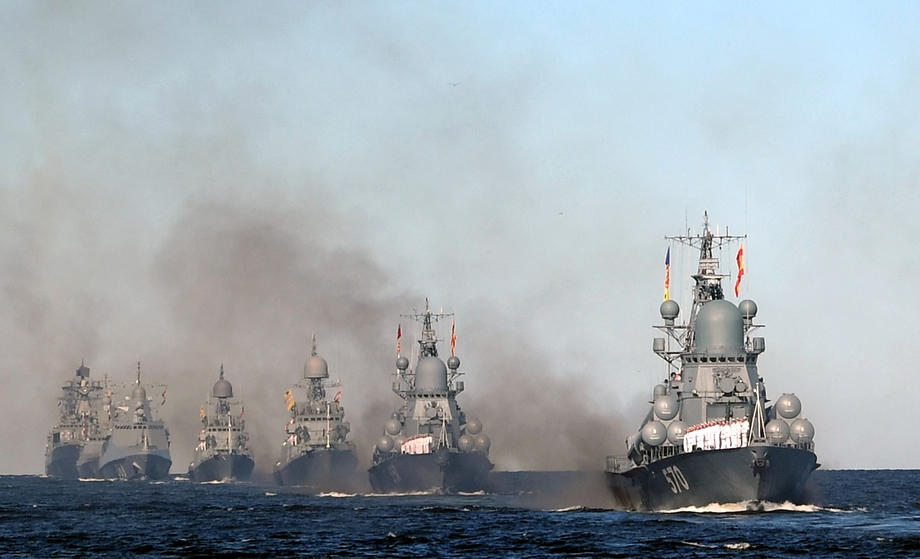 Руски воени бродови на воена вежба во Црното Море
