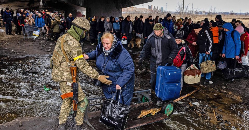 Договорени девет хуманитарни коридори за денеска во Украина