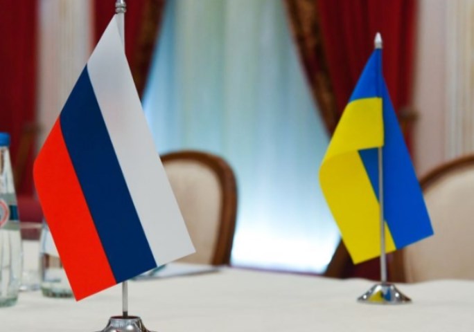 Украина и Русија ќе преговараат, ама онлајн