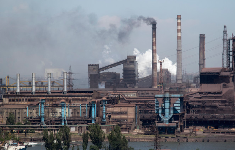 Борби во Мариупол за една од најголемите челичарници во Европа