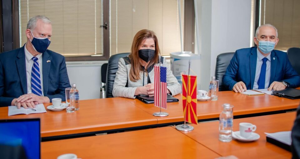 САД е важен партнер во модернизација на образованието во Македонија
