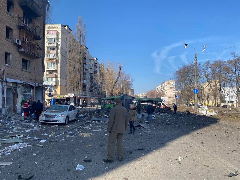 Силни експлозии утрово во Киев
