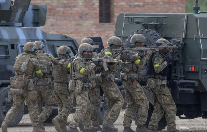 Украинската војска соопшти дека руските сили извршиле воздушен десант на Харков