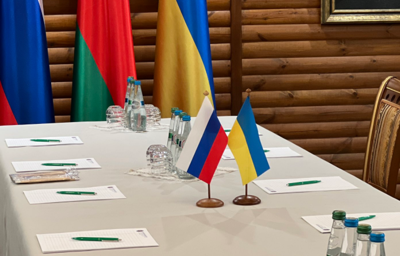 Лавров: Преговорите меѓу Русија и Украина не се одвиваат без проблеми