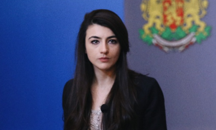 Бориславова: Бугарија нема да плаќа за рускиот гас во рубли и нема да биде уценувана