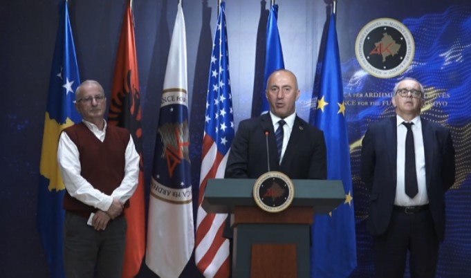 Косовската опозиција бара итен ребаланс на буџетот поради кризата во државата