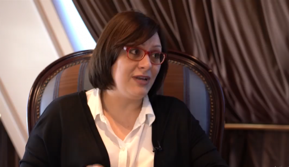 Димитриеска Кочоска: Згрозена сум од притисокот на власта кон просветните работници, тие ги бараат само нивните основни права
