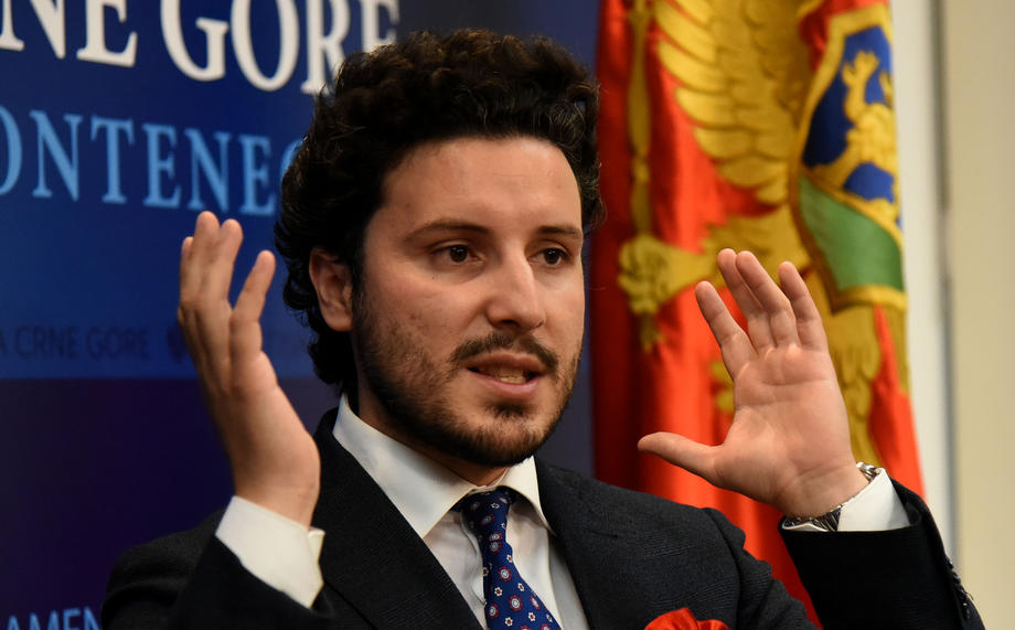 Aбазовиќ се надева дека Црна Гора ќе добие нов претседател