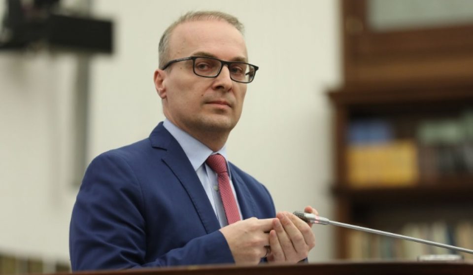 Милошоски: Изјавата на Петков дека ветото треба да се одложи е рефлексија на сервилната политика која ја води македонската влада