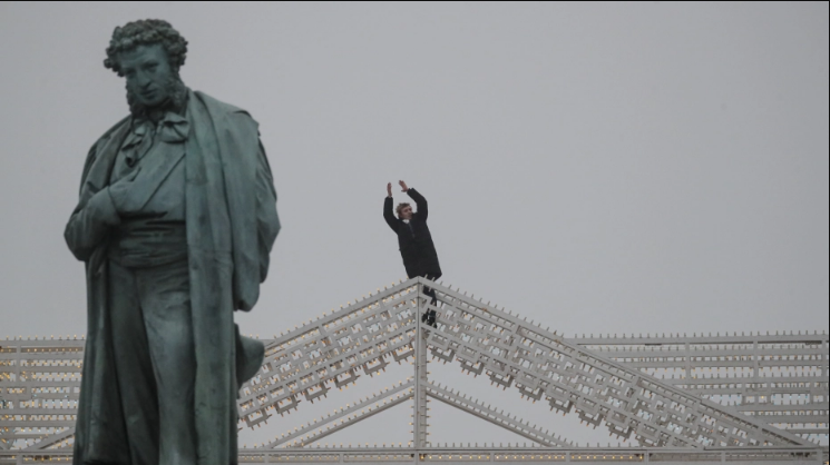 Во украински град отстранет споменик на славниот руски поет Пушкин