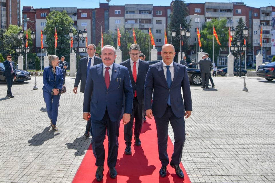 Ковачевски – Шентоп: Евроинтеграциите на Македонија се значајни за стабилноста на регионот и пошироко