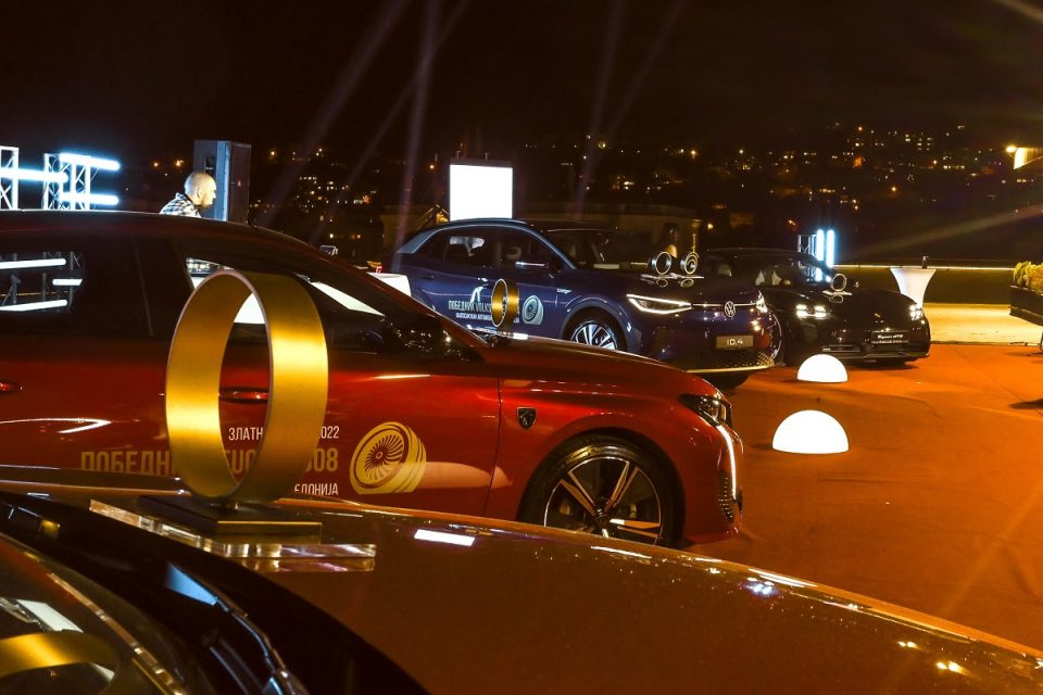 Доделени наградите „Златно тркало 2022“ за најпосакувани автомобили во земјава