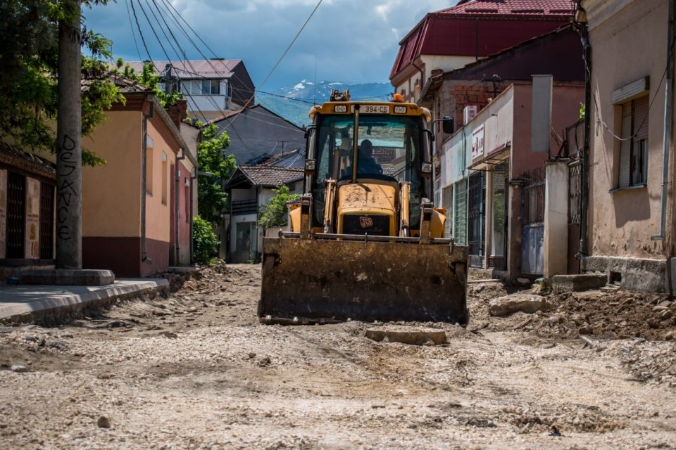 Коњановски: Започна реконструкцијата на улицата „Вера Циривири – Трена, дополнително се работи на 12 улици од предвидените 23