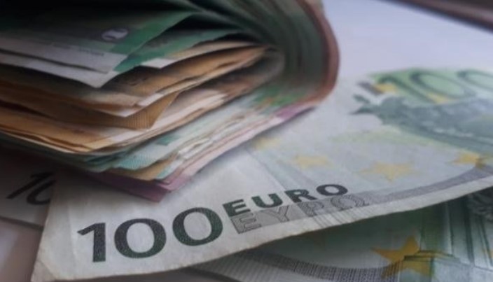 Албанската полиција за четири месеци запленила над 425 илјади фалсификувани евра и 10 илјади долари