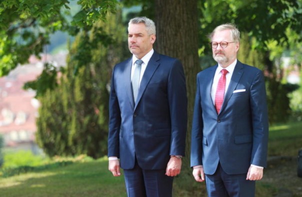 Премиерите на Австрија и Чешка потенцираат дека Западен Балкан не смее да се заборави поради Украина