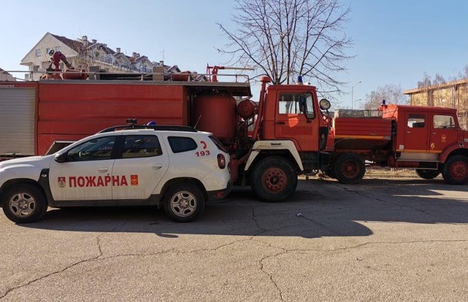 Опожарен „мерцедес“ на автопат Куманово-Скопје