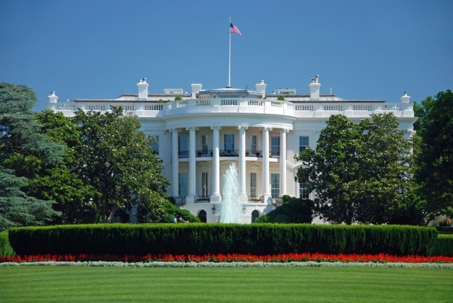 Бела куќа: Зеленски во четврток ќе биде на средба со Бајден во Вашингтон