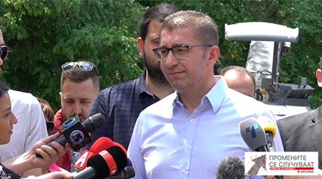 Мицкоски: Законот за една изборна единица не зависи од ВМРО-ДПМНЕ, тоа ВМРО-ДПМНЕ го поддржува, но партиите од власта молчат