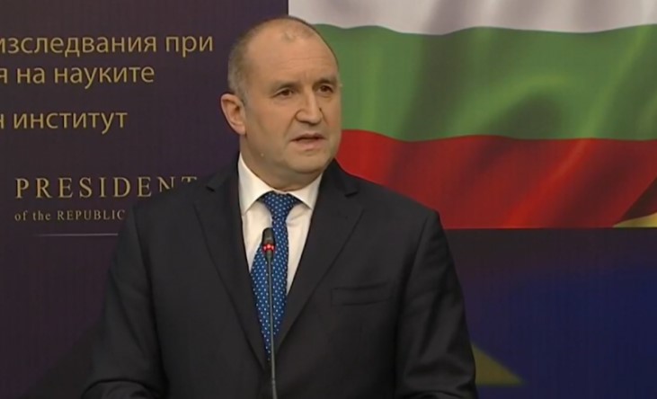 Радев: Очекувам одбрана на бугарските интереси, не сум за рокови, туку за резултати