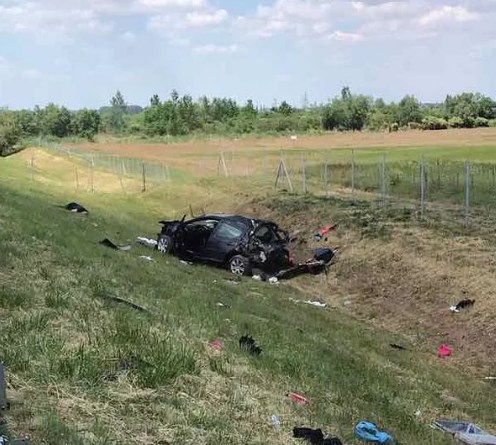 Еден загинат и четворица повредени при сообраќајка на автомобил со македонски таблички кај Нови Сад