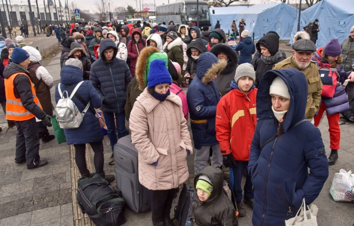 УНХЦР: Над осум милиони лица ја напуштија Украина од почетокот на конфликтот