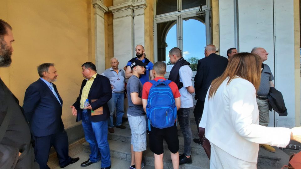 Европратеникот Џамбаски направи упад и го прекина предавањето на Георгиевски во Софија