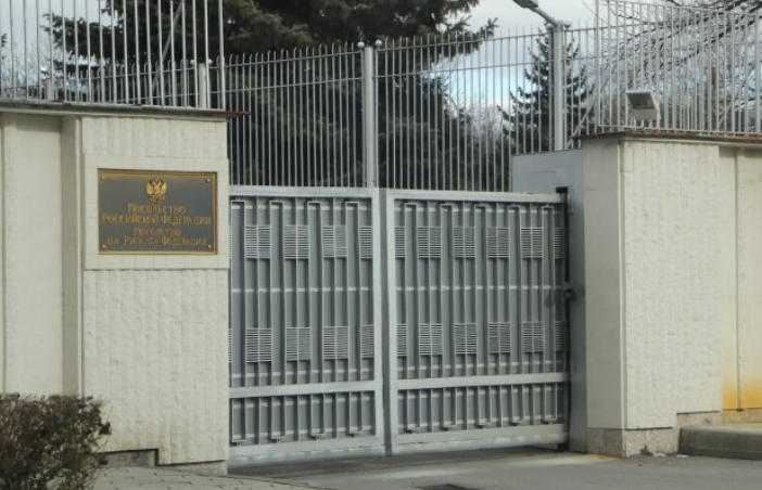 Затворени двата генерални конзулата на Русија во Бугарија заради протерувањето на 70 руски дипломати