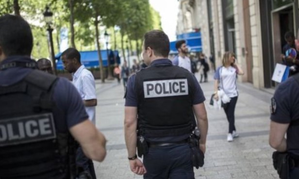 Полициски синдикат бара од префектот на полицијата во Париз „да преземе одговорност“ за настаните околу Стад де Франс