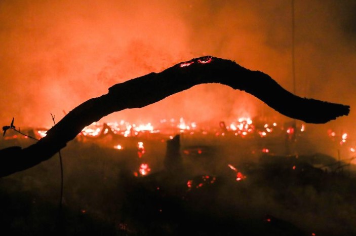 Најмногу мајски пожари во амазонската шума во Бразил од 2004 година
