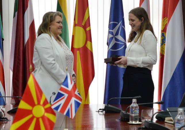 Проштална средба на министерката Петровска со британската амбасадорка Галовеј