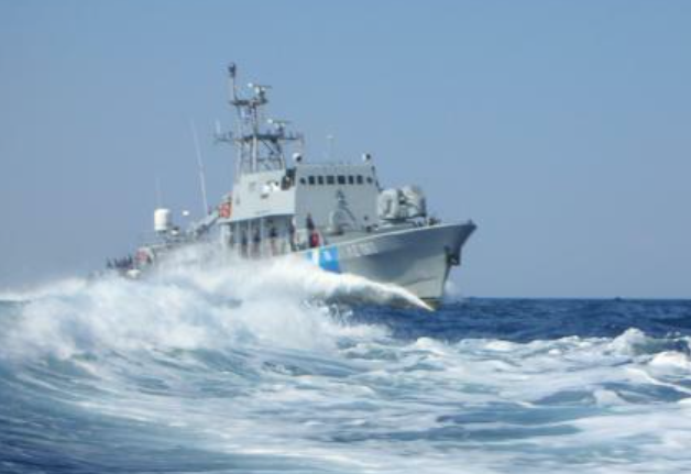 Околу 220 лица спасени во близина на грчкиот остров Крит