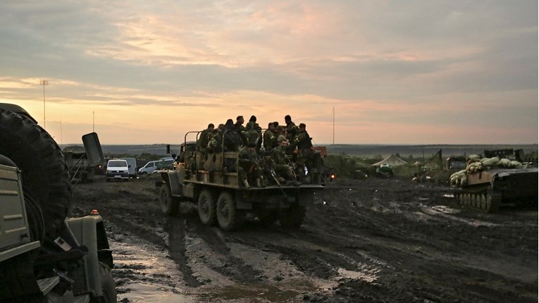 Британско МО: Украинските сили веројатно се соочуваат со дезертирање