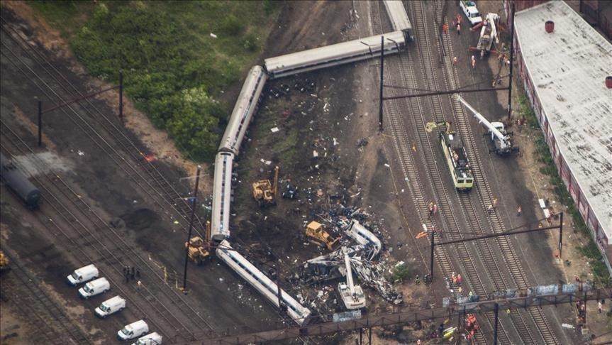 Железничка несреќа во Кина, еден загинат, осуммина повредени