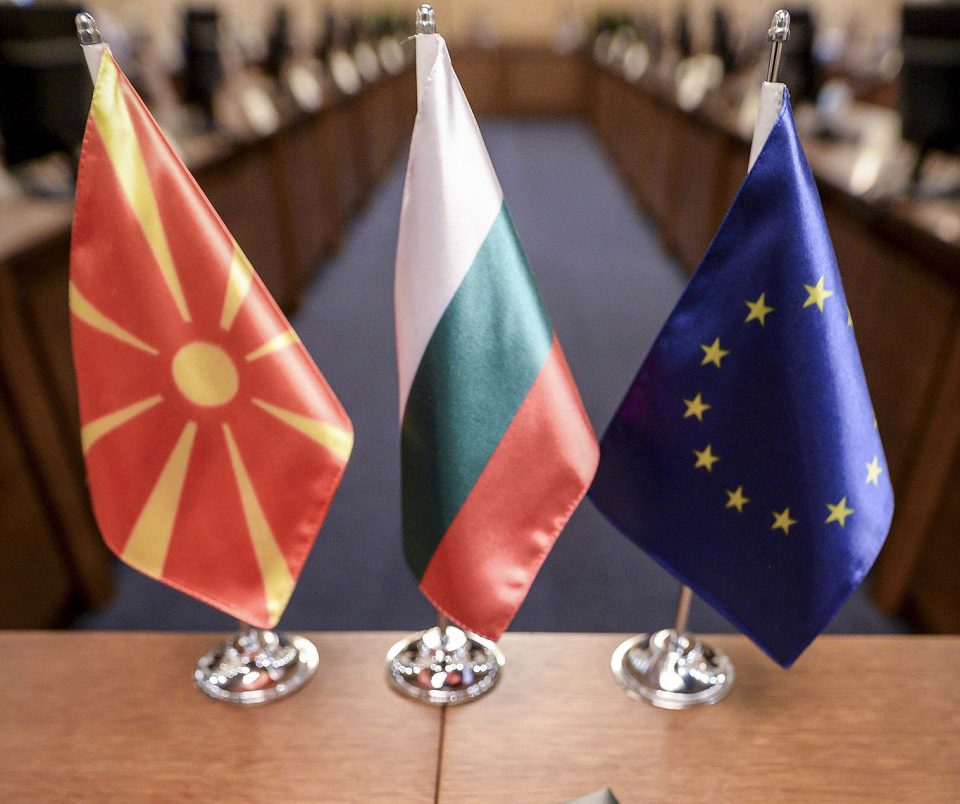Ќучук: Надворешни фактори не сакаат да бидеме во добри односи со Македонија