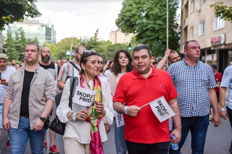 Министрите Маричиќ и Тренчевска маршираа на „Парадата на гордоста“: Горди сме на слободата која ја живееме