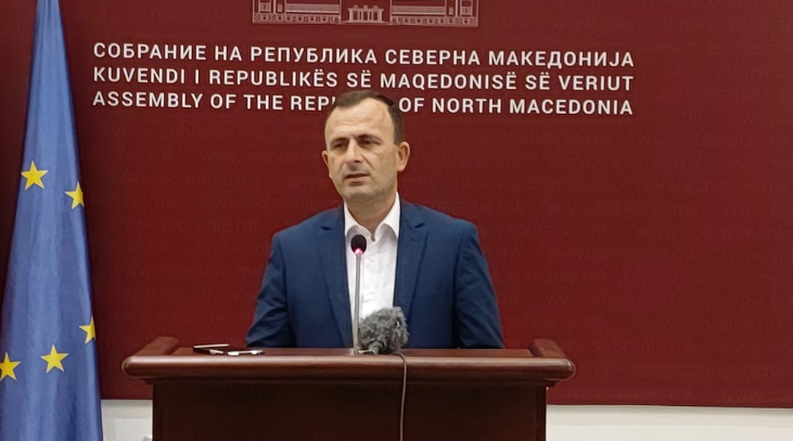 Митрески: Продолжуваме по европскиот пат, македонскиот јазик ќе ечи и во ЕУ