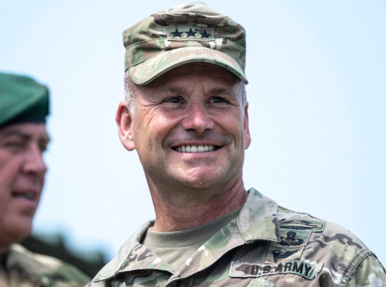Генерал Каволи е новиот командант на американските сили во Европа