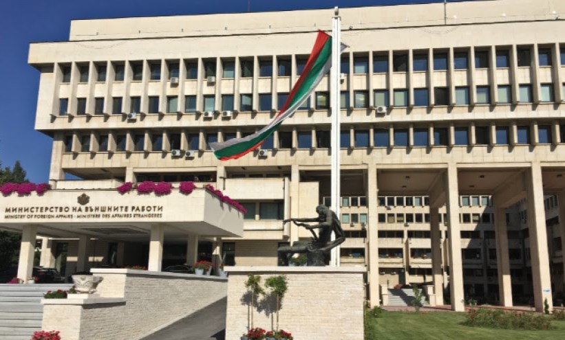Бугарското МНР реагира поради забраната за влез на петмина бугарски државјани