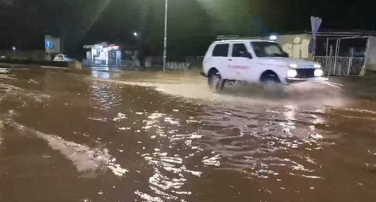 ЦУК: Пријавени околу 40 поплавени објекти по обилните дождови во Виница
