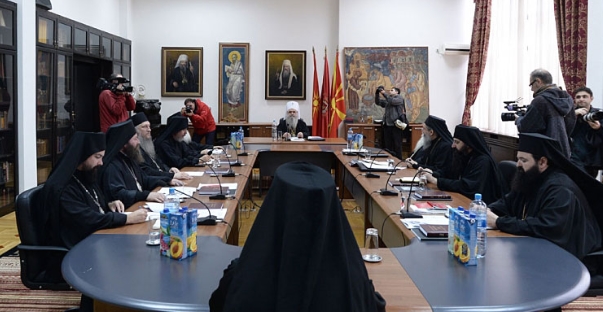 Синодот на МПЦ: Сите политички фактори да спречат учество на партија од Косово на изборите во Македонија