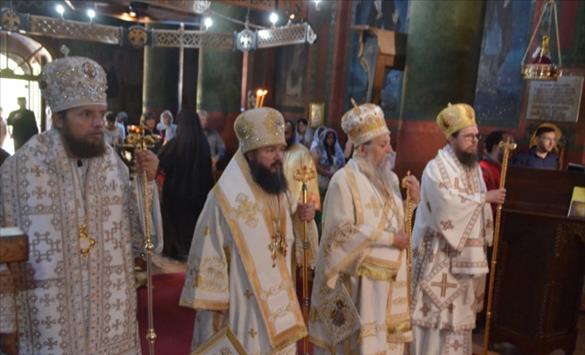 Во Прохор Пчински во Србија заедничка литургија за Св.Илија на владици на СПЦ и МПЦ-ОА