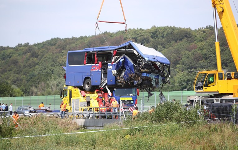 Првични резултати од увидот: Возачот изгубил контрола над автобусот од Полска