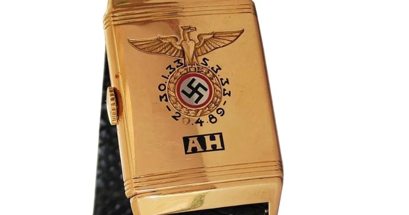 Часовникот на Хитлер продаден на аукција за 1,1 милион долари