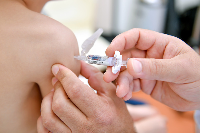 Судот ја потврди задолжителната вакцинација против морбили за деца во Германија