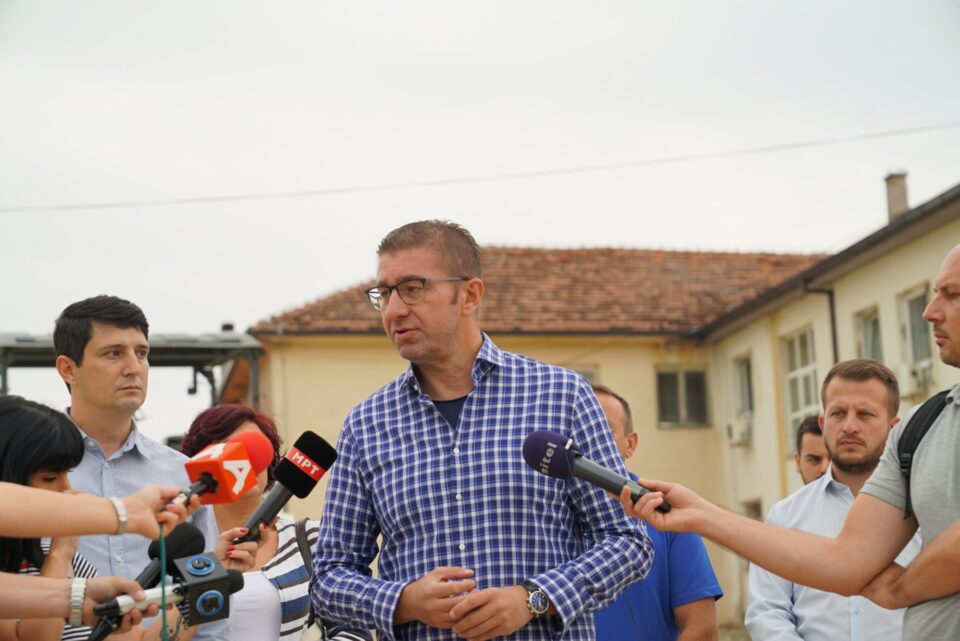 Мицкоски: Општина Сопиште и покрај опструкциите од Владата успешно ги реализира проектите и градоначалникот го остварува ветеното од изборите