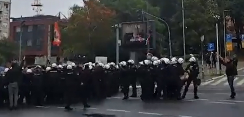 Во Белград судири помеѓу противниците на „Европрајд“ и полицијата
