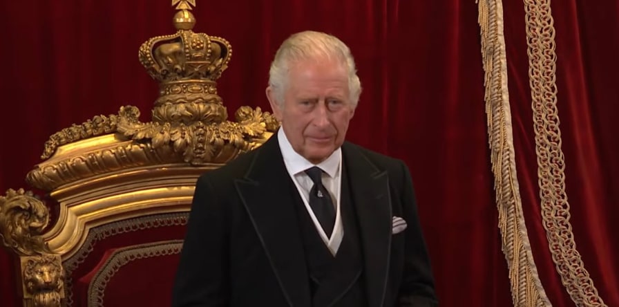 Кралот Чарлс Трети ќе го предводи кралското семејство во Единбург зад ковчегот на кралицата Елизабета Втора