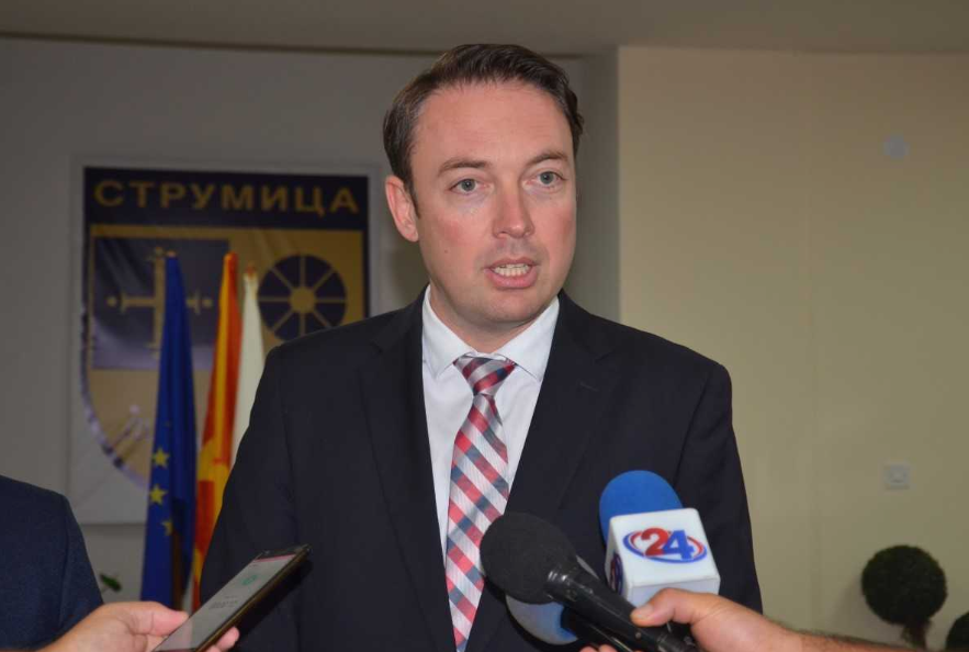 Милевски поднесе оставка до Владата