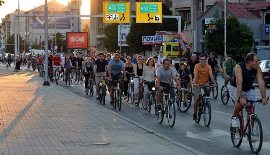 Возење велосипед низ Скопје, иницијативата „НаТочак“ одбележува 10 години постоење